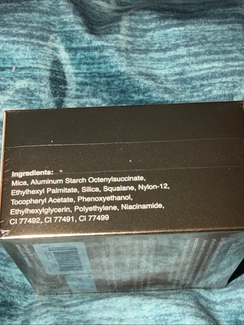 BISHA The Essential Setting Powder - Tokyo Translucent (Gold Packaging) - Picture 4 of 5